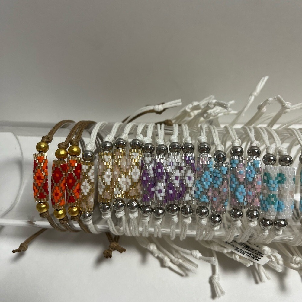 60 Piece Miyuki  Bead Adjustable Bracelets  New‎ With Display Tower Retails $150